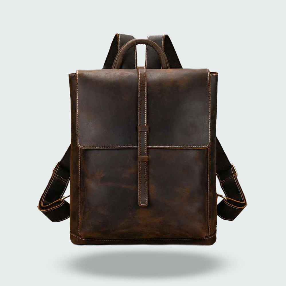 Nero - Flap Backpack in Leather